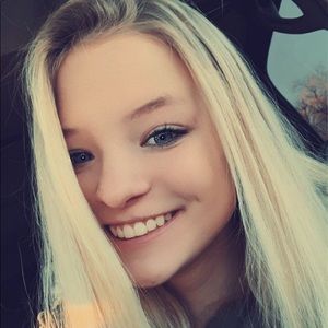 Meet your Posher, Lauryn